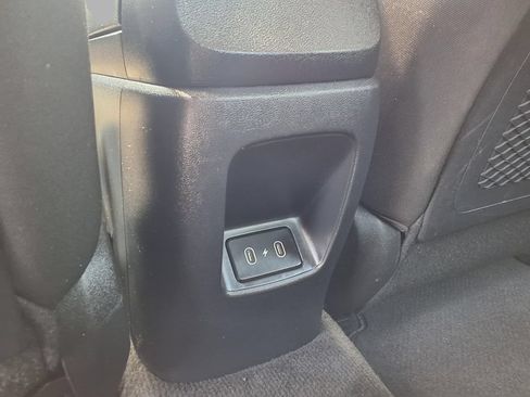 Used 2024 Hyundai Elantra SEL w/ Convenience Package FWD image 25
