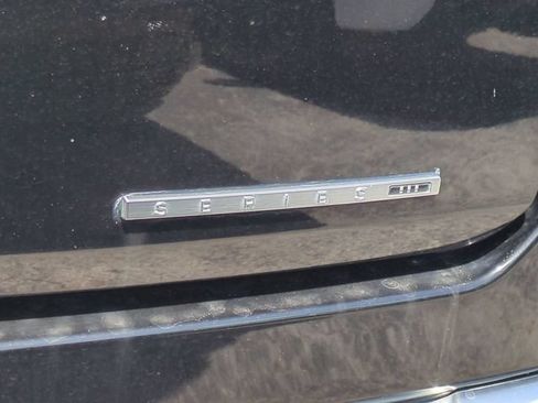 Used 2022 Jeep Wagoneer Series III w/ Premium Group I RWD image 13