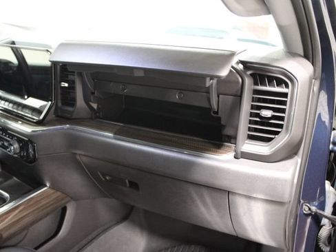 Used 2023 Chevrolet Silverado 1500 LT Trail Boss w/ Convenience Package II AWD/4WD image 28