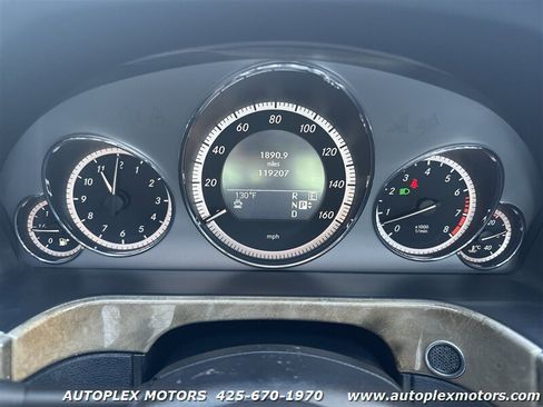 Used 2011 Mercedes-Benz E 550 Sedan image 22