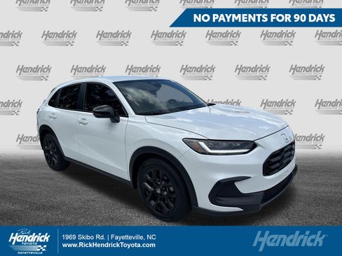 Used 2024 Honda HR-V Sport image 1