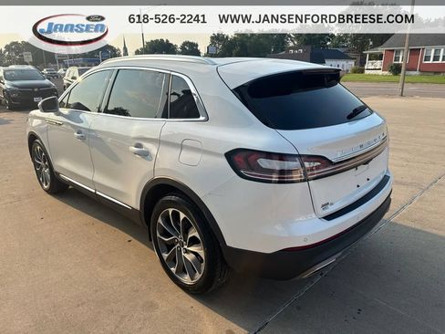 Used 2023 Lincoln Nautilus Reserve AWD/4WD image 4