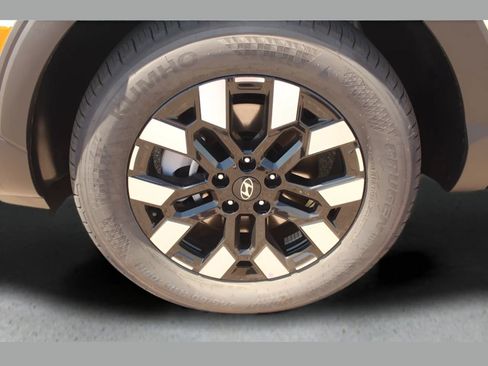 Used 2025 Hyundai Santa Cruz SE image 9