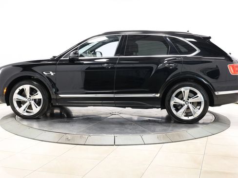 Used 2017 Bentley Bentayga AWD/4WD image 8