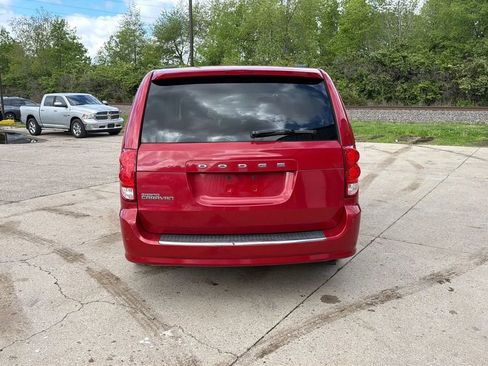 Used 2012 Dodge Grand Caravan SXT FWD image 5