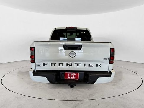 Certified 2025 Nissan Frontier SV w/ SV Convenience Package AWD/4WD image 4