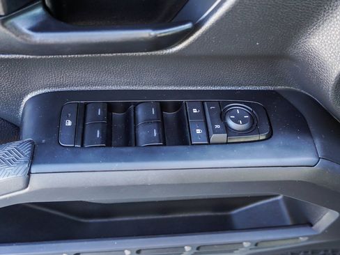 Certified 2025 Toyota Tacoma SR5 w/ SR5 Upgrade Package image 19