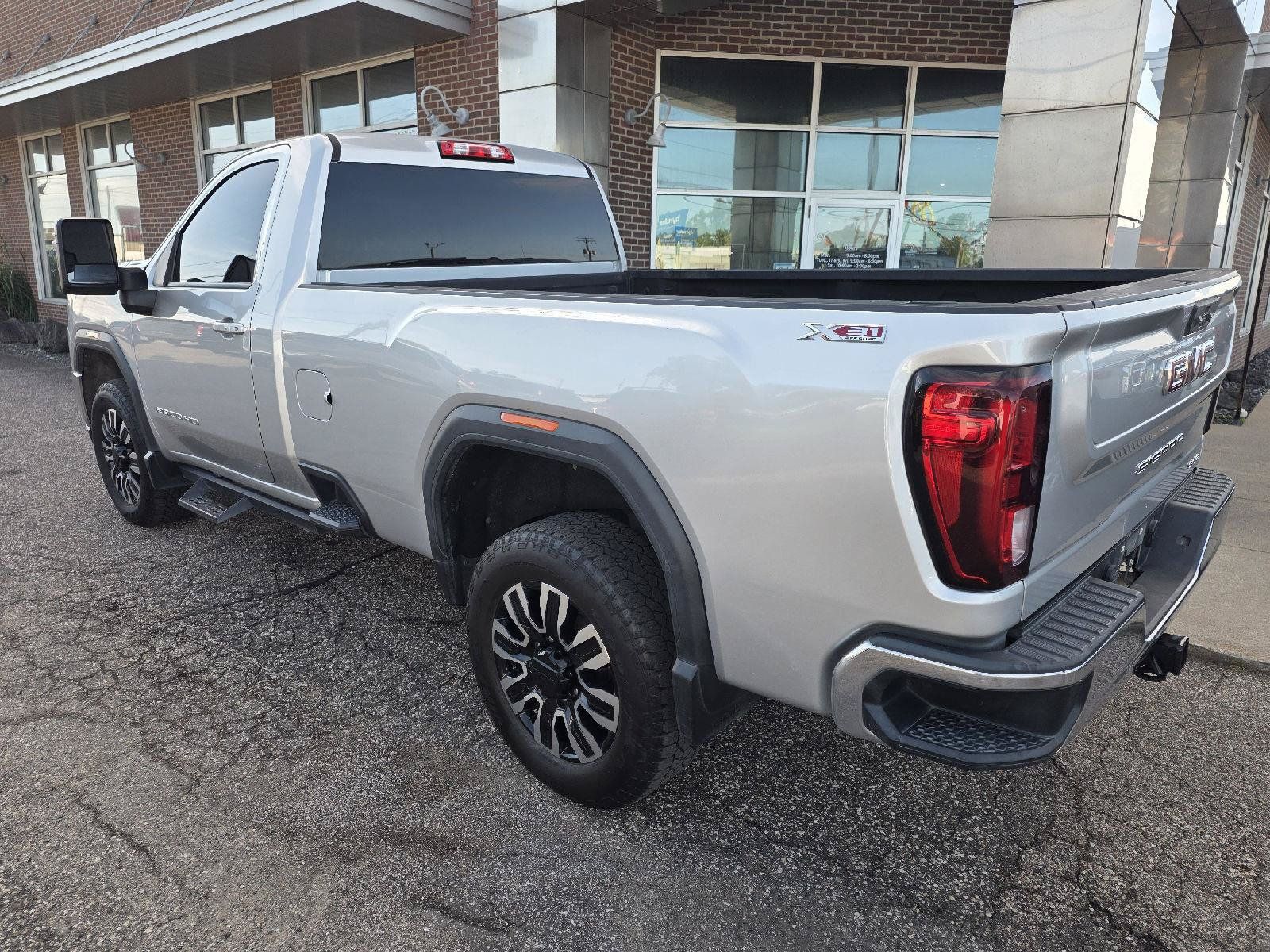 Used 2022 GMC Sierra 2500 SLE w/ SLE Convenience Package AWD/4WD image 8