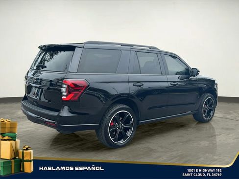 Used 2022 Ford Expedition Limited image 6