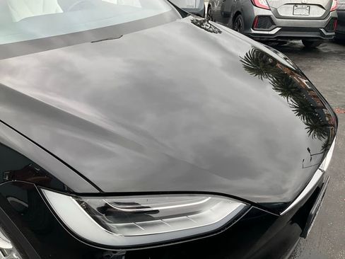 Used 2018 Tesla Model X 75D image 70