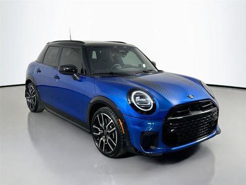 Used 2025 MINI Cooper S FWD image 2