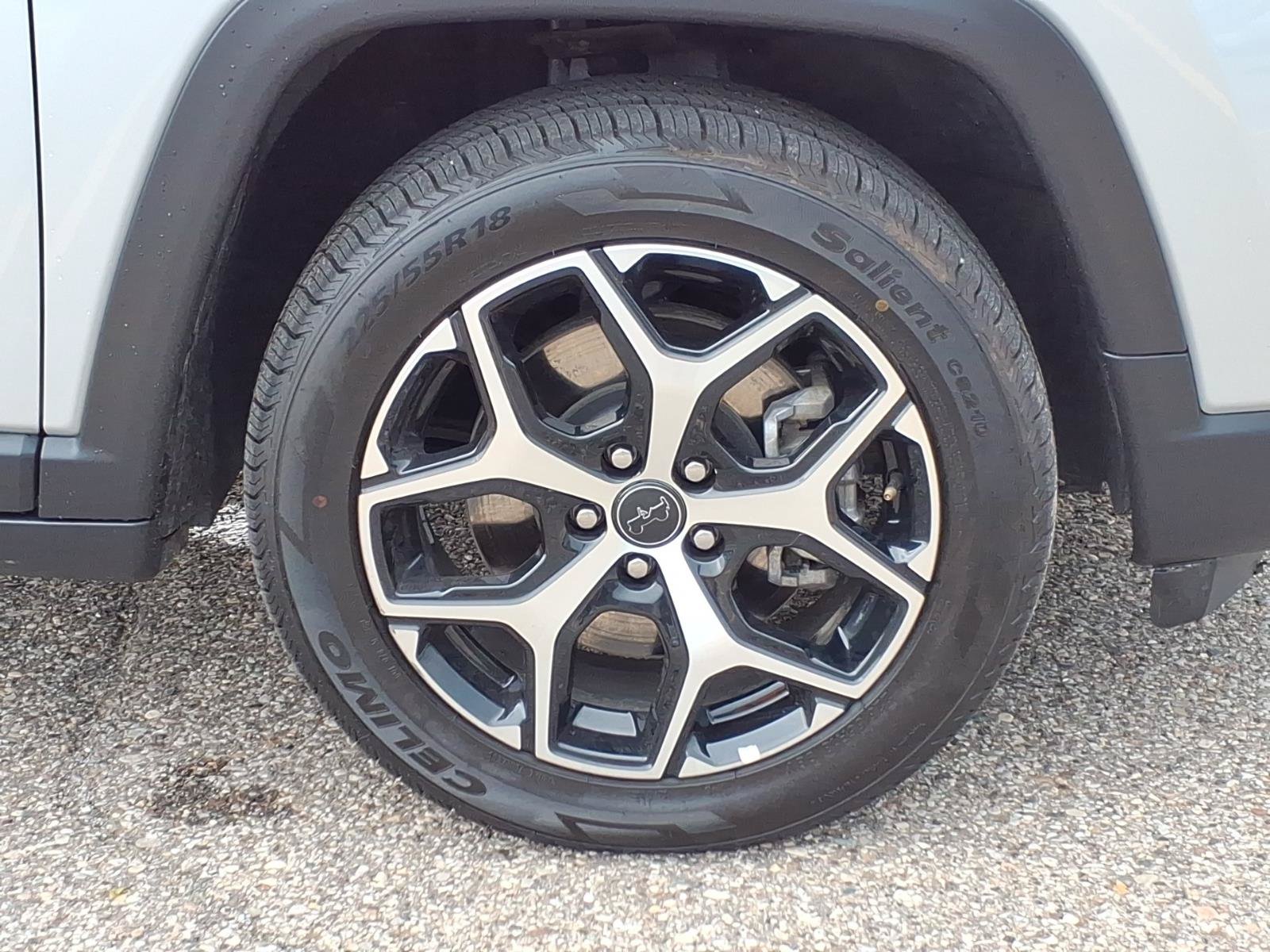 Used 2025 Jeep Compass Limited AWD/4WD image 10