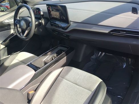 Used 2024 Volkswagen ID.4 2WD image 10