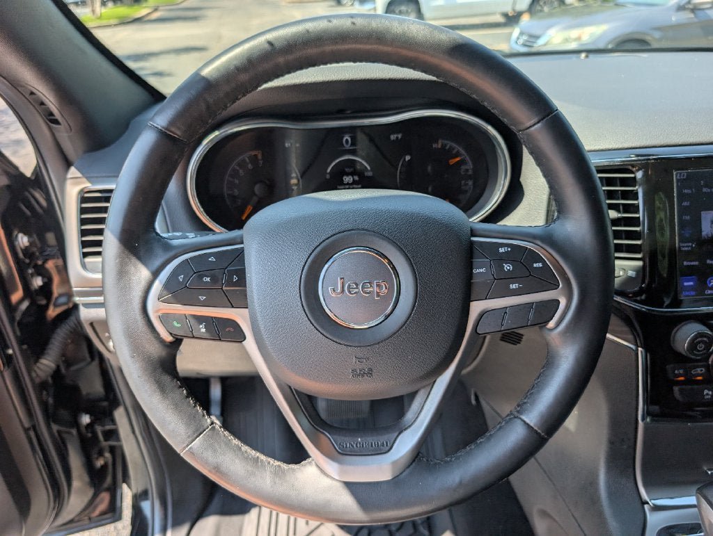 Used 2021 Jeep Grand Cherokee Limited AWD/4WD image 27