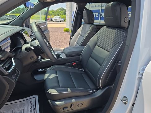 Used 2026 GMC Acadia Denali w/ Super Cruise Package AWD/4WD image 26