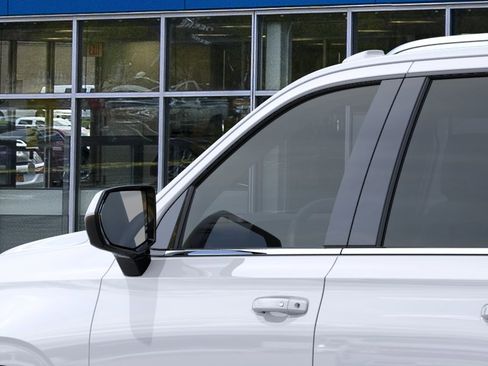 New 2026 Chevrolet Suburban LS AWD/4WD image 36