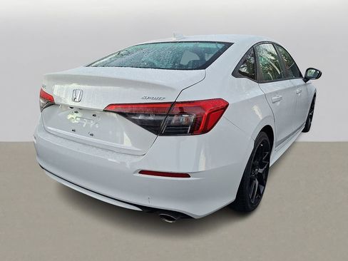 Used 2023 Honda Civic Sport image 5