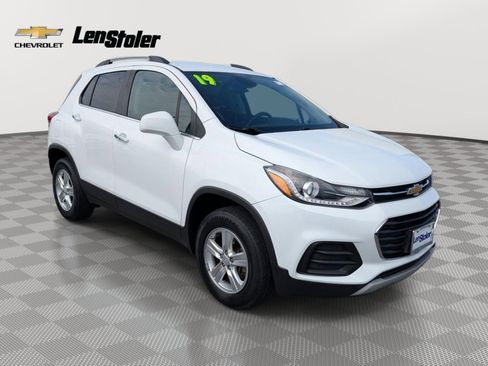 Used 2019 Chevrolet Trax LT w/ LT Convenience Package AWD/4WD image 7