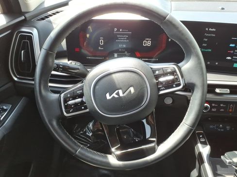 Used 2024 Kia Sorento EX AWD/4WD image 25