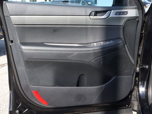 Used 2024 Hyundai Palisade SEL w/ Premium Package image 13