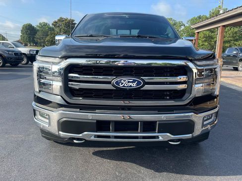 Used 2024 Ford F150 Lariat w/ FX4 Off-Road Package AWD/4WD image 4