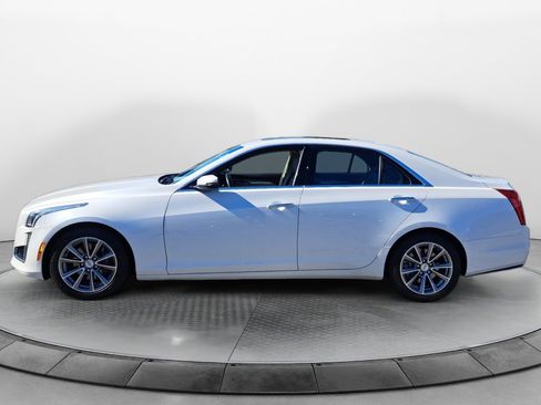 Used 2018 Cadillac CTS Luxury RWD image 4