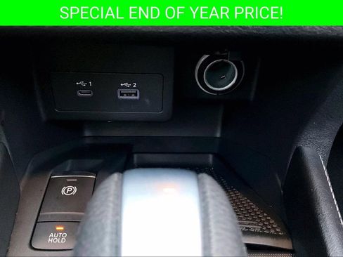 Used 2022 Nissan Kicks SV image 15