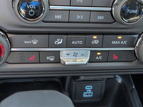 New 2025 Ford Bronco Big Bend image 25