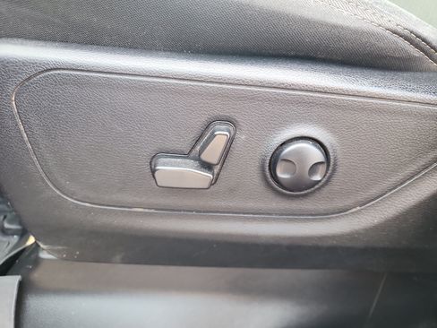 Used 2022 RAM 1500 Big Horn AWD/4WD image 12