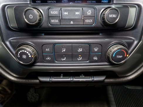 Used 2017 Chevrolet Silverado 1500 LT AWD/4WD image 20