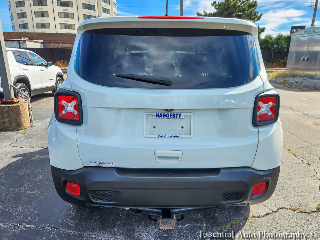 Used 2019 Jeep Renegade Latitude FWD image 5