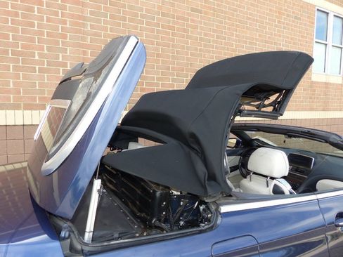 Used 2012 BMW 650i Convertible RWD image 40