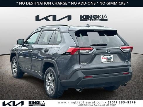 Used 2024 Toyota RAV4 XLE AWD/4WD image 25