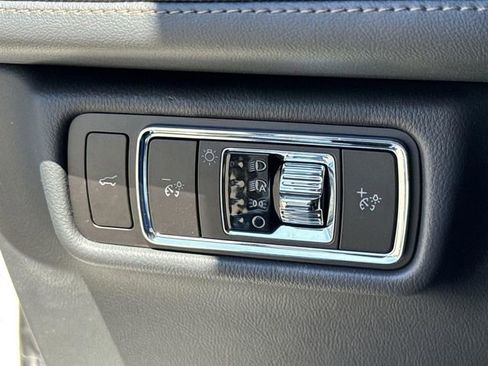 New 2026 Lincoln Aviator 2WD image 40