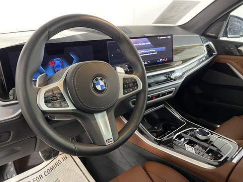 Certified 2025 BMW X5 xDrive40i image 11