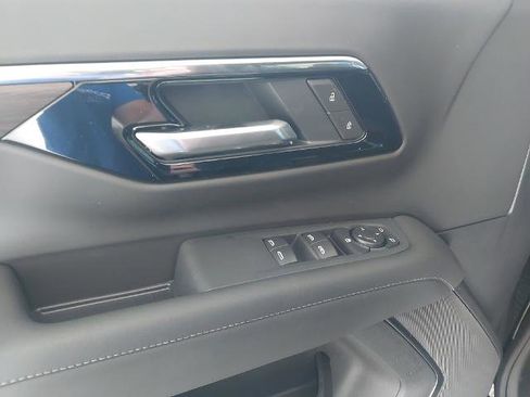 New 2026 Chevrolet Suburban LS image 26