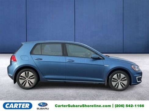 Used 2016 Volkswagen e-Golf SE w/ DC Fast Charging Package image 1
