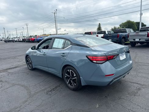 Used 2025 Nissan Sentra SV FWD image 3