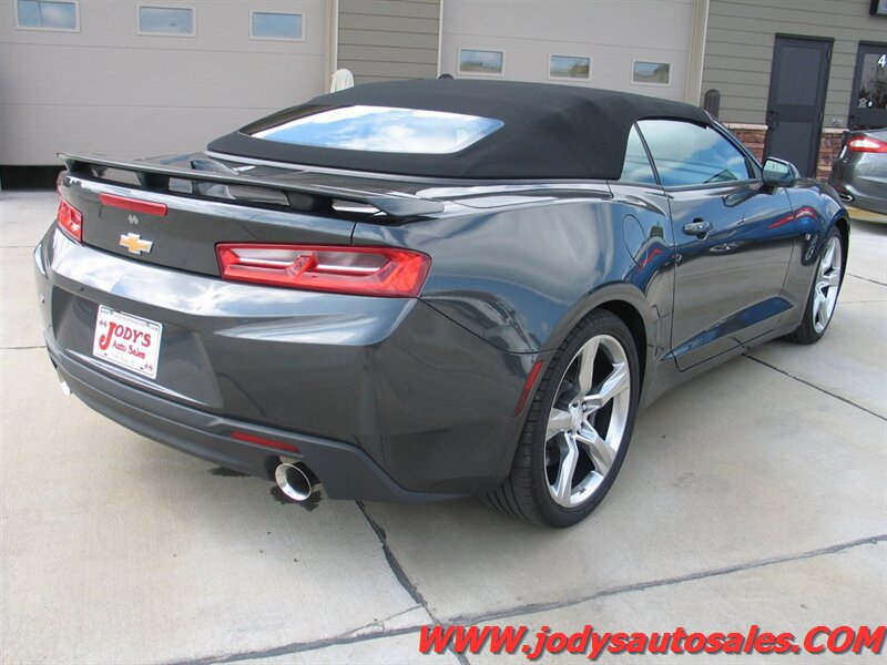 Used 2018 Chevrolet Camaro SS RWD image 27