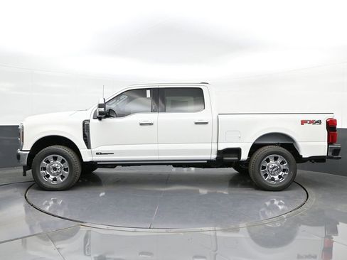 New 2026 Ford F250 Lariat w/ Chrome Package image 20