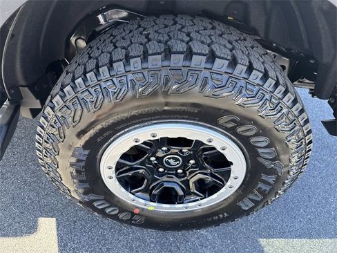 New 2025 Ford Bronco Outer Banks w/ Sasquatch Package image 12