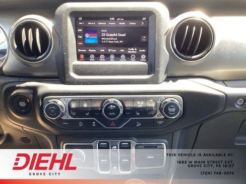 Used 2021 Jeep Wrangler Unlimited Sport AWD/4WD image 22