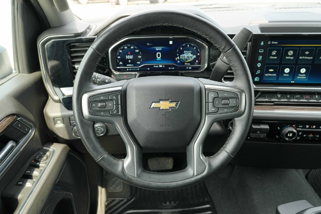 Used 2025 Chevrolet Silverado 2500 LT w/ Convenience Package AWD/4WD image 33