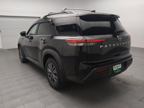 Used 2022 Nissan Pathfinder SV image 5