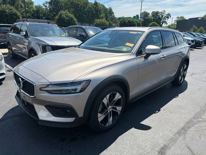Used 2024 Volvo V60 B5 Cross Country Plus
