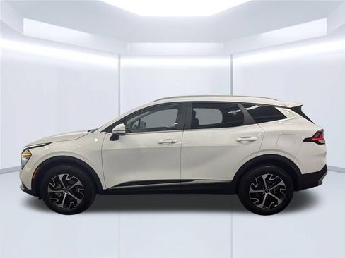 Certified 2024 Kia Sportage EX AWD/4WD image 3