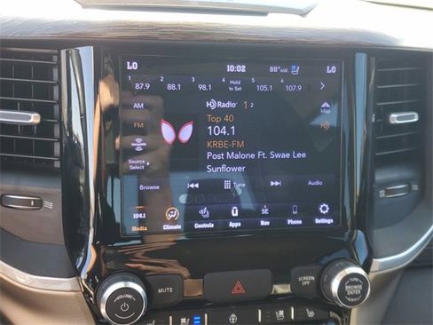 Used 2020 RAM 1500 Laramie image 26