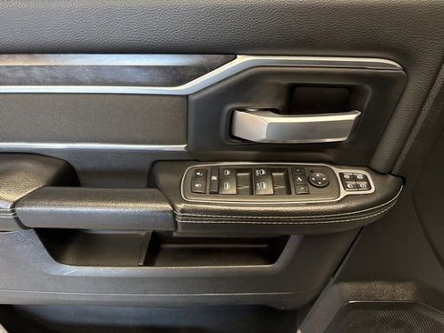Used 2024 RAM 2500 Big Horn image 28