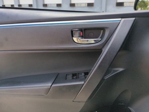 Used 2014 Toyota Corolla S FWD image 11