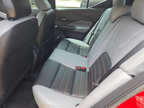 Used 2023 Nissan Kicks SR w/ SR Premium Package FWD image 13